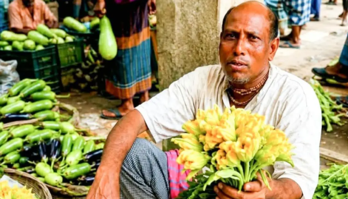 কুমড়ো ফুলে বাড়তি আয়: মাগুরার হাটে বাড়ছে কদর