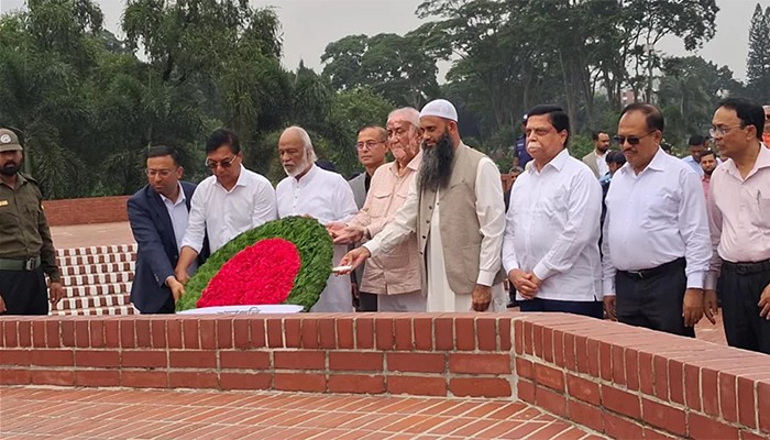 জাতীয় স্মৃতিসৌধে নবনিযুক্ত মন্ত্রী-প্রতিমন্ত্রীদের শ্রদ্ধা