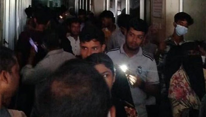 ​চমেক হাসপাতাল আড়াই ঘণ্টা বিদ্যুৎহীন