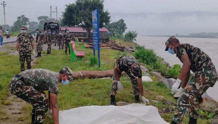 সংক্রমণের ভয়ে বেওয়ারিশ লাশ দাফন করে দিচ্ছে নেপাল সরকার