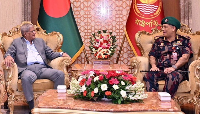 ​সীমান্ত হত্যা ও চোরাচালান বন্ধে বিজিবিকে কঠোর হওয়ার আহ্বান