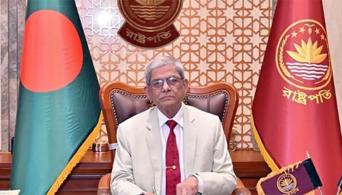​পোশাক রপ্তানি খাতের সমস্যা দ্রুত সমাধানের আহ্বান রাষ্ট্রপতির