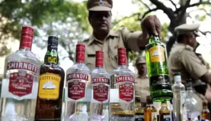 ভারতে ‘ভেজাল মদ’ পানে ৯ জনের মৃত্যু