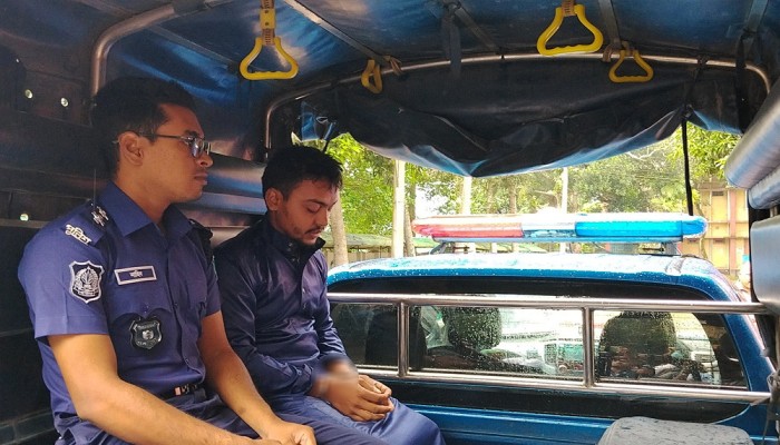 নড়াইলে ৬ ছাত্রকে ধর্ষণের অভিযোগ, মাদরাসাশিক্ষক গ্রেপ্তার