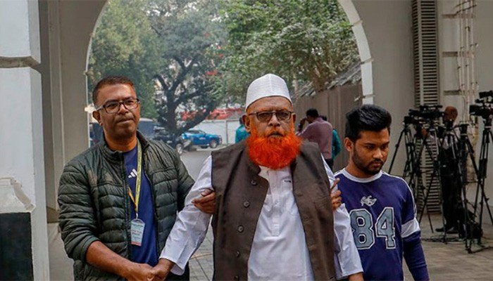 ​আযাদের মামলার শুনানি মুলতবি, প্রধান কৌঁসুলিকে করা হলো সতর্ক