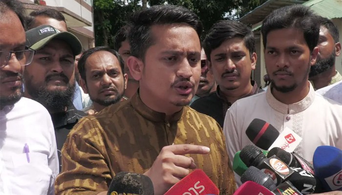 ​আ.লীগের সঙ্গে বিএনপিকে তুলনা করতে চাই না: সারজিস