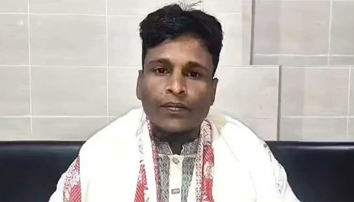 যুবকের শরীরে পেট্রোল ছিটিয়ে আগুনে পুড়িয়ে হত্যা