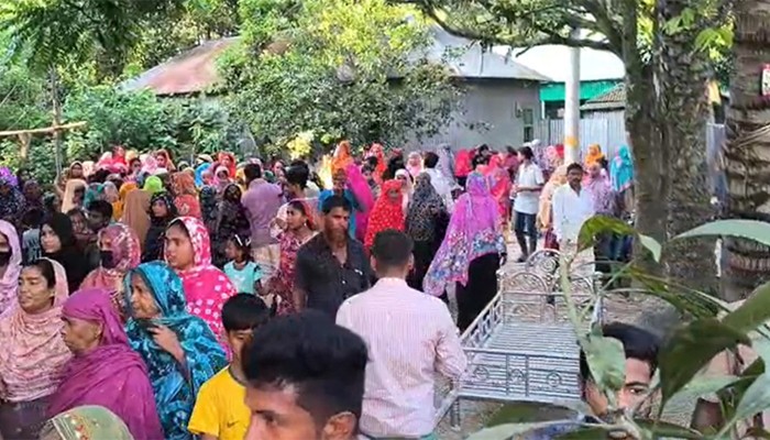 ​পাবনায় মাঠের জমে থাকা পানিতে ডুবে তিন শিশুর মৃত্যু