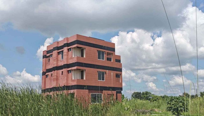 কৃষকের জন্য কোটি টাকার হর্টিকালচার সেন্টার, উদ্বোধনের পরই ঝুলছে তালা
