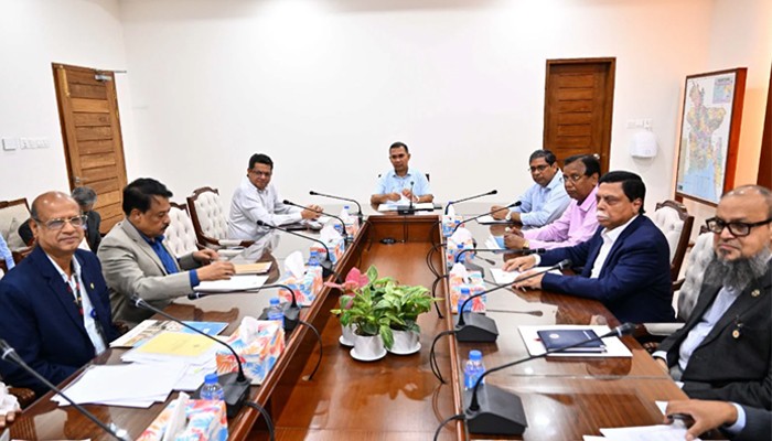 ​রাজধানীর পাঁচ লেকের দূষণ রোধে সমন্বিত উদ্যোগের নির্দেশ