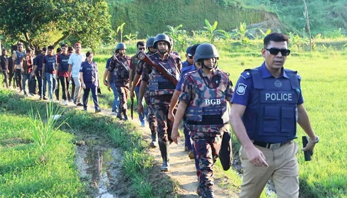 ​জঙ্গল সলিমপুরে যৌথ বাহিনীর অভিযান