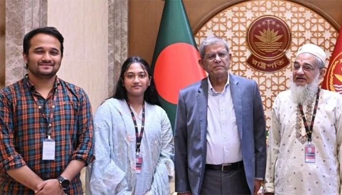 ​রাষ্ট্রপতির সঙ্গে জুলাই শহীদ মুগ্ধর পরিবারের সৌজন্য সাক্ষাৎ