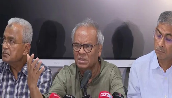 ​এক দফার হুঁশিয়ারিতে হাত গুটিয়ে বসে থাকবে না বিএনপি: রিজভী