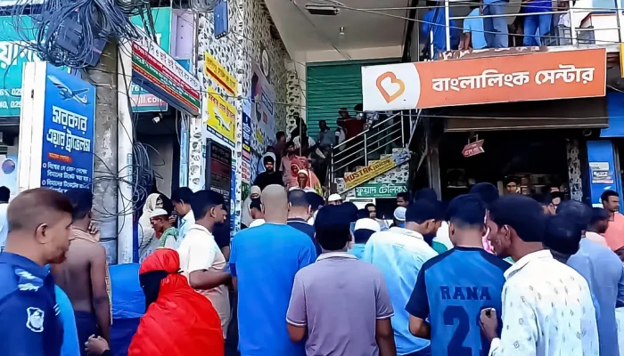 নির্মাণকাজের সময় বিদ্যুৎস্পৃষ্ট হয়ে ২ শ্রমিকের মৃত্যু
