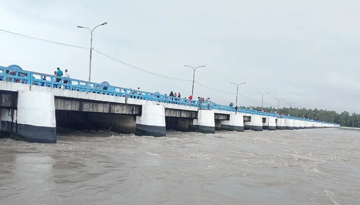 ​তিস্তার পানি বাড়ছে, পাঁচ জেলায় সতর্কসীমা ছাড়ানোর শঙ্কা