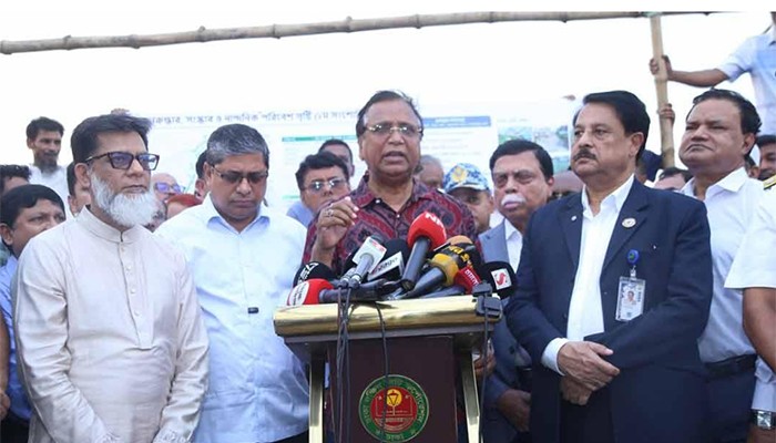 ​ঢাকার খাল পুনরুদ্ধার পরিদর্শনে দুই প্রতিমন্ত্রী ও ডিএসসিসি প্রশাসক