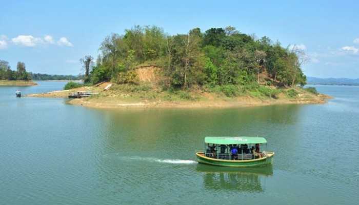পর্যটকদের নিরাপত্তায় কাপ্তাইয়ের সংরক্ষিত বনে প্রবেশে নিষেধাজ্ঞা