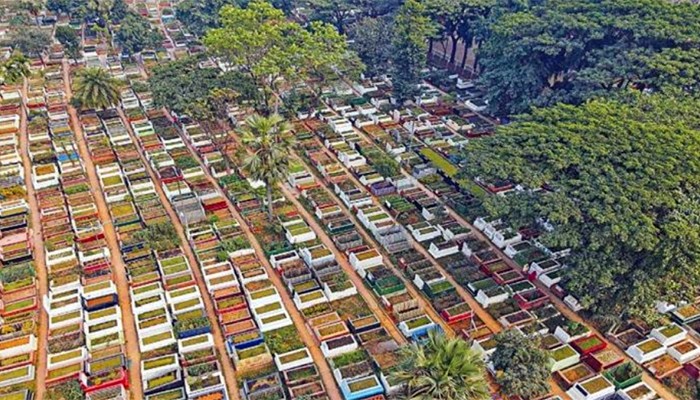 কবরের জায়গা সংকট, স্বজনের শেষ ঠিকানা রক্ষায় বাড়তি ব্যয়ের চাপ