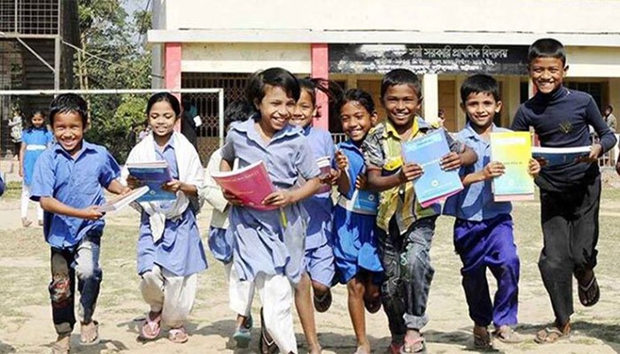 ​দুর্গাপূজায় স্কুলে টানা ৯ দিনের ছুটি