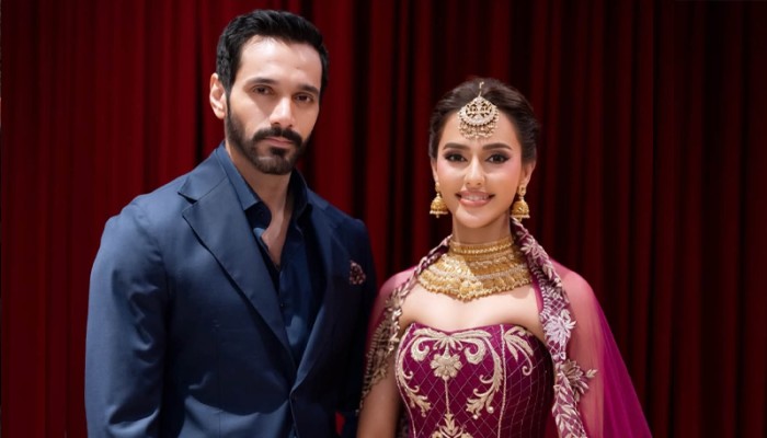 ‘তেরে বিন’ তারকা ওয়াহাজ আলীর সঙ্গে এক ফ্রেমে নুসরাত ফারিয়া