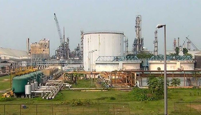 ​চালুর দুদিনের মাথায় ফের বন্ধ যমুনা সার কারখানার উৎপাদন