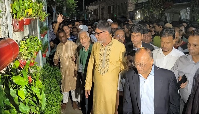 ​প্রধানমন্ত্রীর পাঠানো ছবি দেখে ময়মনসিংহে কলোনি পরিদর্শন পরিবেশমন্ত্রীর