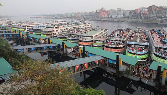 দুর্গাপূজা উপলক্ষে নৌযাত্রায় ১৬ নির্দেশনা, ফিটনেসবিহীন নৌযান চলাচল বন্ধ