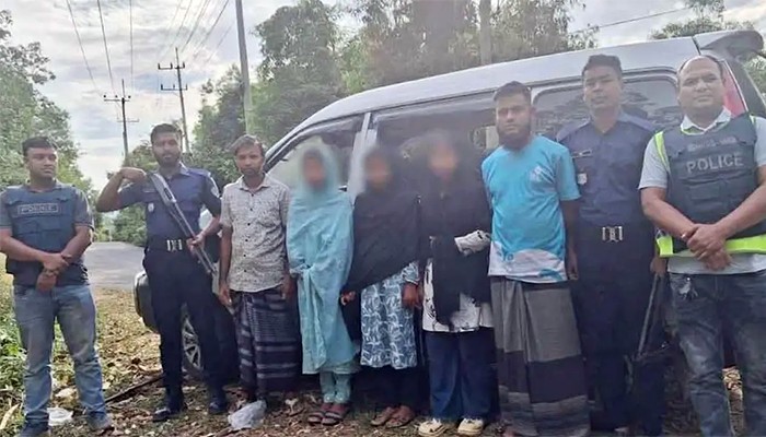 ​বান্দরবানে নিখোঁজ তিন স্কুলছাত্রী চট্টগ্রাম থেকে উদ্ধার