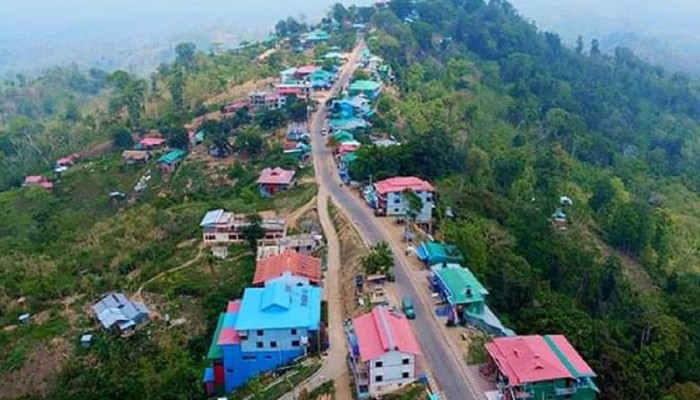 নিষেধাজ্ঞা প্রত্যাহারের প্রথম দিনেই সাজেকে পর্যটকদের ঢল