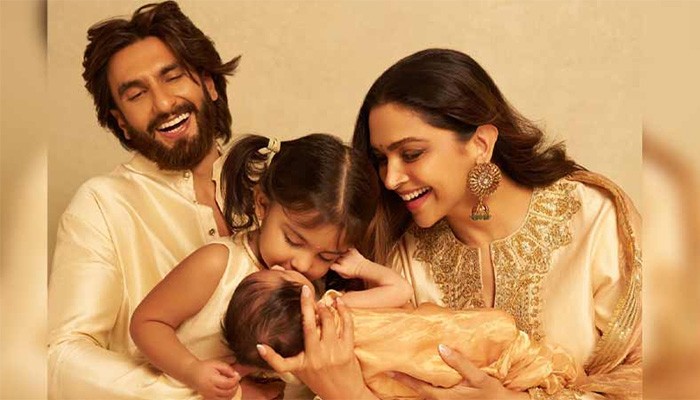 ​বিজয়াদশমীতে দীপিকা-রণবীরের দ্বিতীয় মেয়ের নাম ও ছবি প্রকাশ