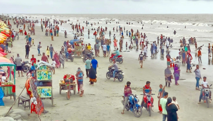 কুয়াকাটায় বিচ কার্ণিভাল ঘিরে বাড়তি উচ্ছ্বাস
