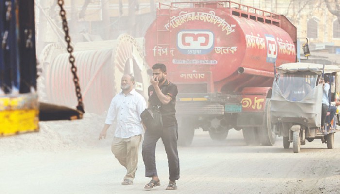দূষিত শহরের তালিকায় বিশ্বে তৃতীয় ঢাকা