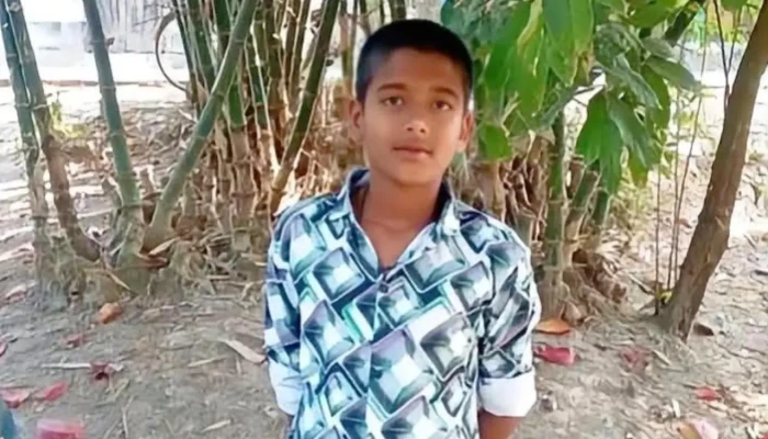 মদ্যপানে প্রাণ গেল স্কুলছাত্রের